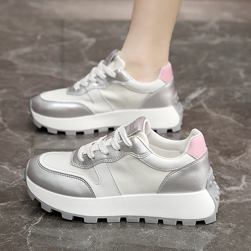 Damen Sportliche Lauf-Sneaker mit gepolstertem Innenfutter und modernem Profil Heidi Mode - Image 4