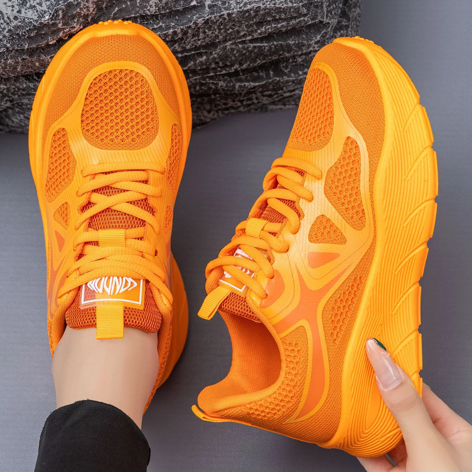 Damen Sportliche Laufschuhe mit atmungsaktivem Obermaterial und dämpfender Sohle Heidi Mode - Image 2