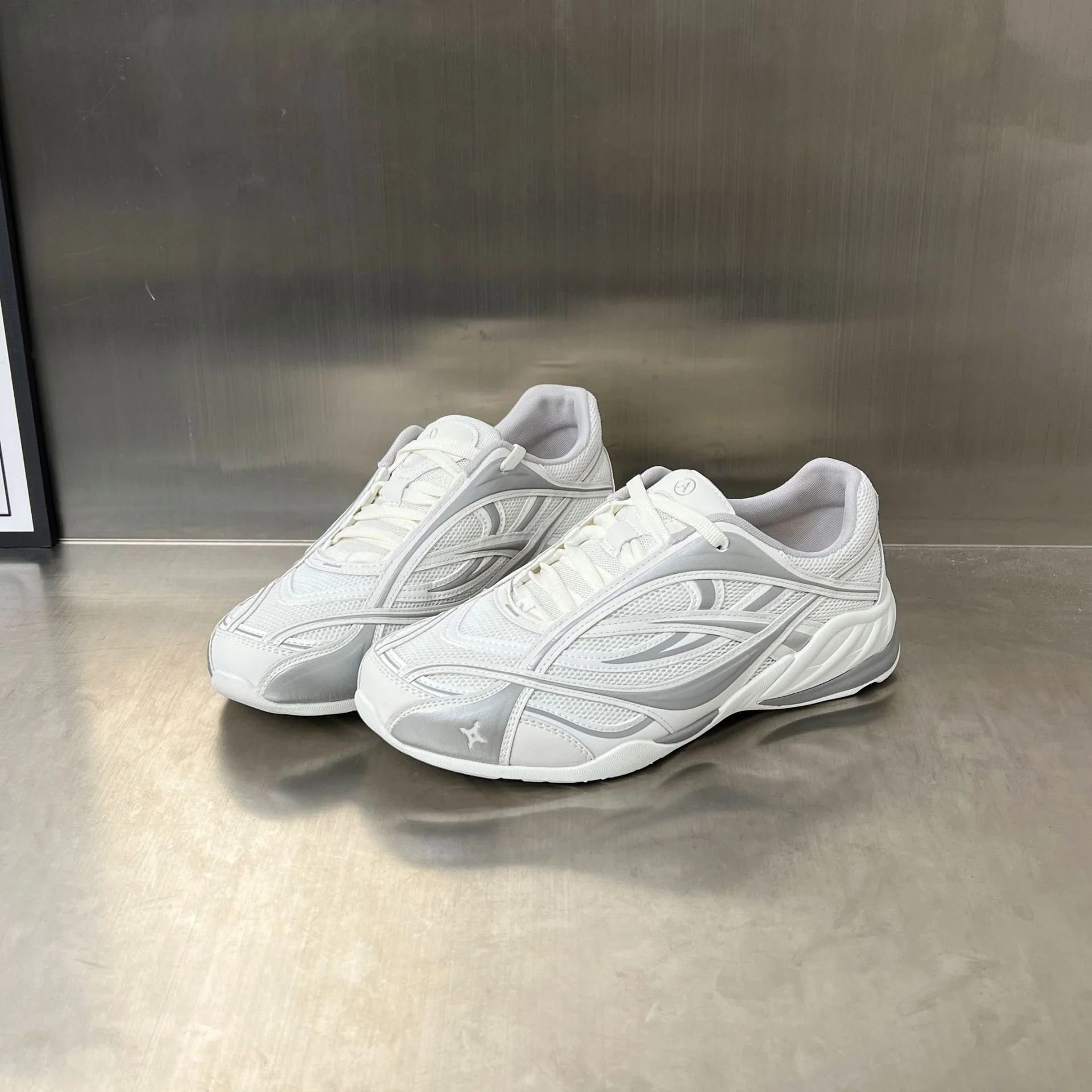 Damen Sportliche Laufschuhe mit atmungsaktiver Mesh-Oberfläche und innovativer Dämpfung Heidi Mode - Image 7