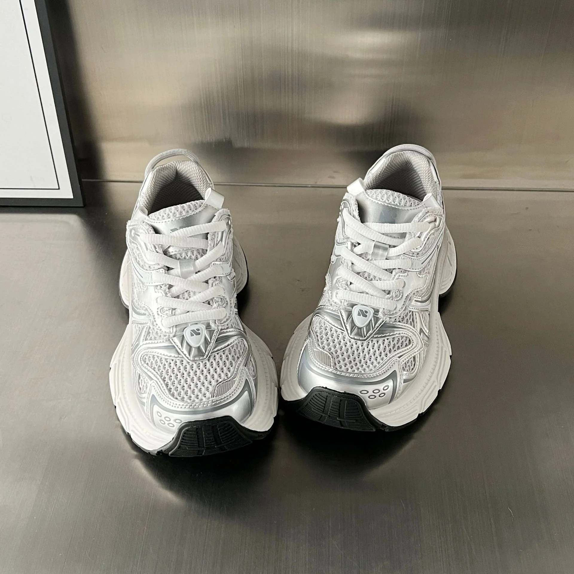 Damen Sportliche Laufschuhe mit atmungsaktiver Mesh-Oberfläche und rutschfester Sohle Heidi Mode - Image 4