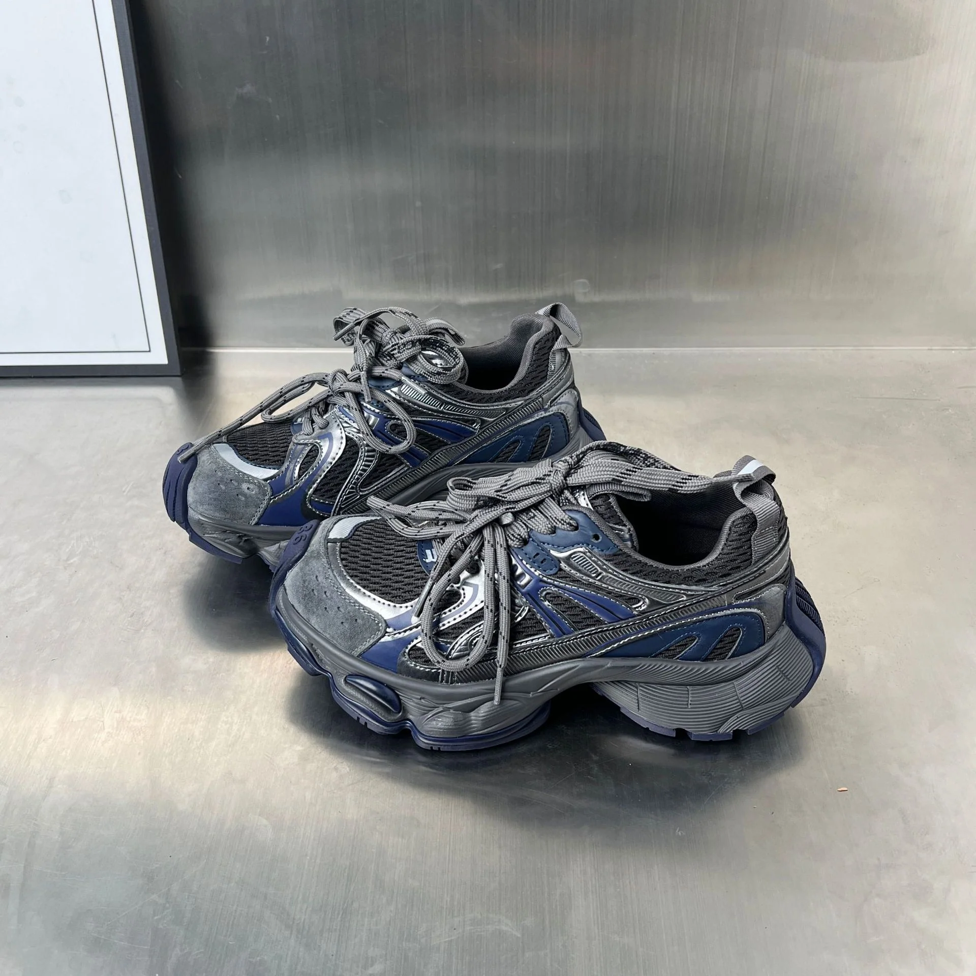 Damen Sportliche Laufschuhe mit atmungsaktiver Netzstruktur und stoßdämpfendem Fußbett Heidi Mode - Image 4
