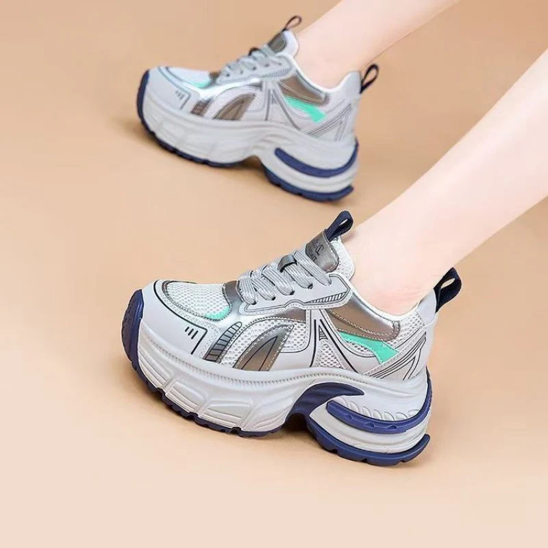 Damen Sportliche Laufschuhe mit dämpfender Sohle und atmungsaktivem Obermaterial Heidi Mode - Image 4