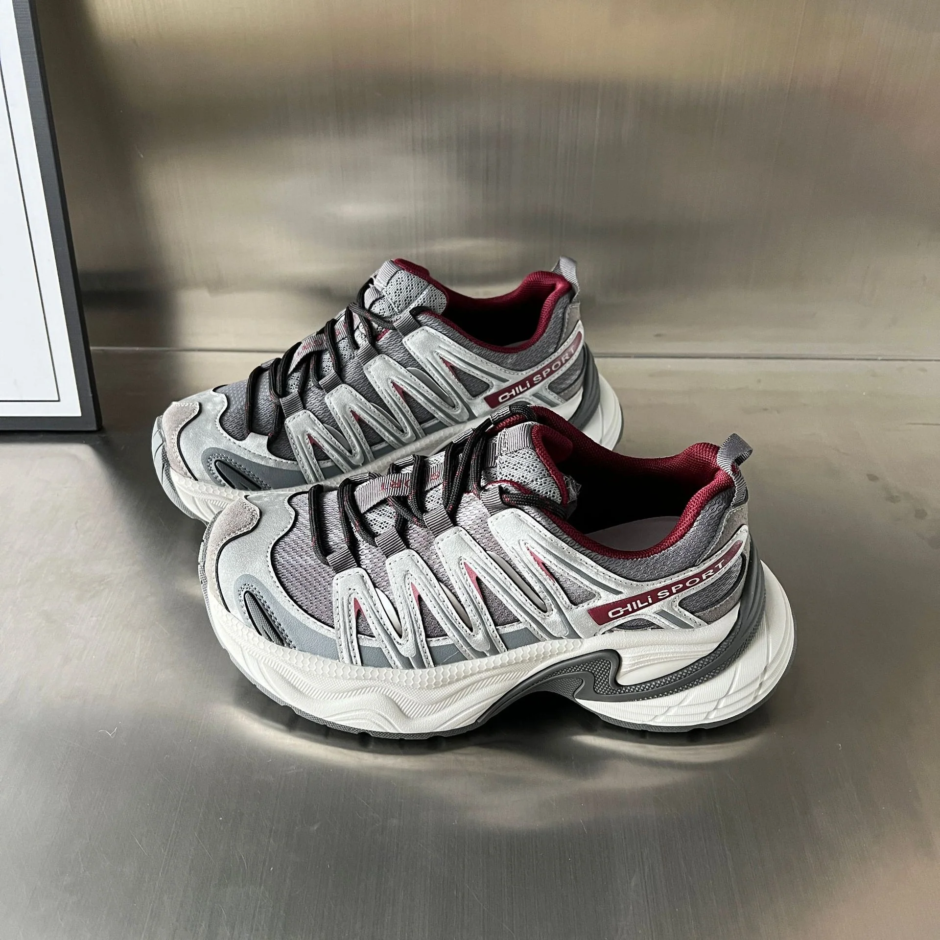 Damen Sportliche Lifestyle-Sneaker mit atmungsaktiven Mesh-Einsätzen und dämpfendem Fußbett Heidi Mode - Image 2