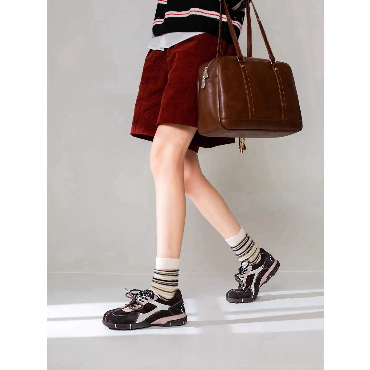 Damen Sportliche Lifestyle Sneakers mit herausnehmbarer Innensohle Heidi Mode - Image 4