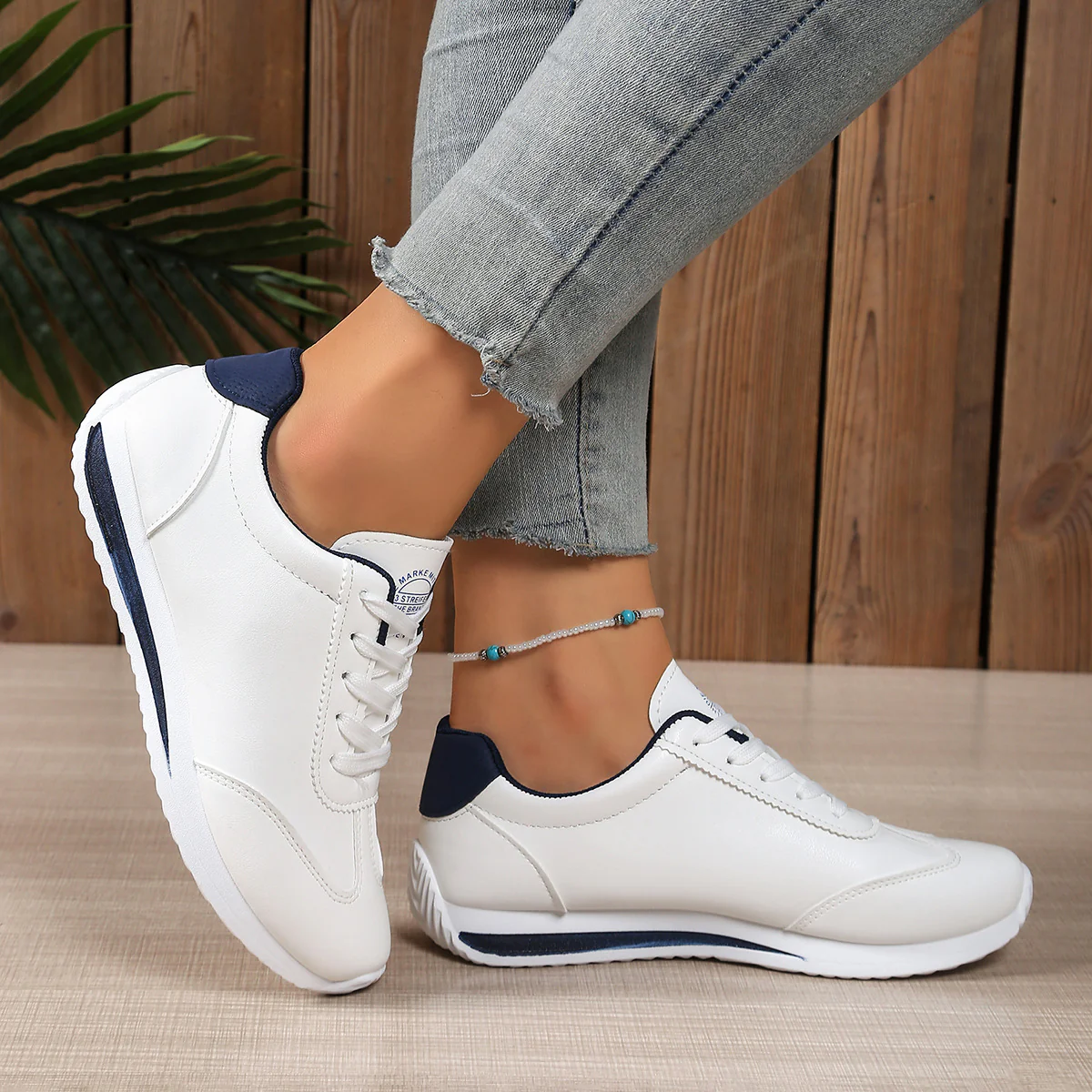 Damen Sportliche Lifestyle Sneakers mit hochwertigem Obermaterial und komfortablem Fußbett Heidi Mode - Image 4