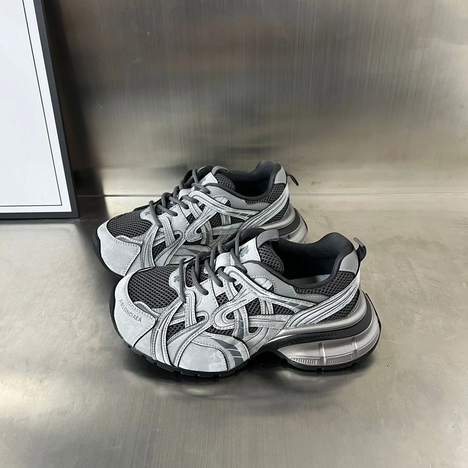 Damen Sportliche Mesh-Sneaker mit dämpfender Sohle und atmungsaktiver Konstruktion Heidi Mode