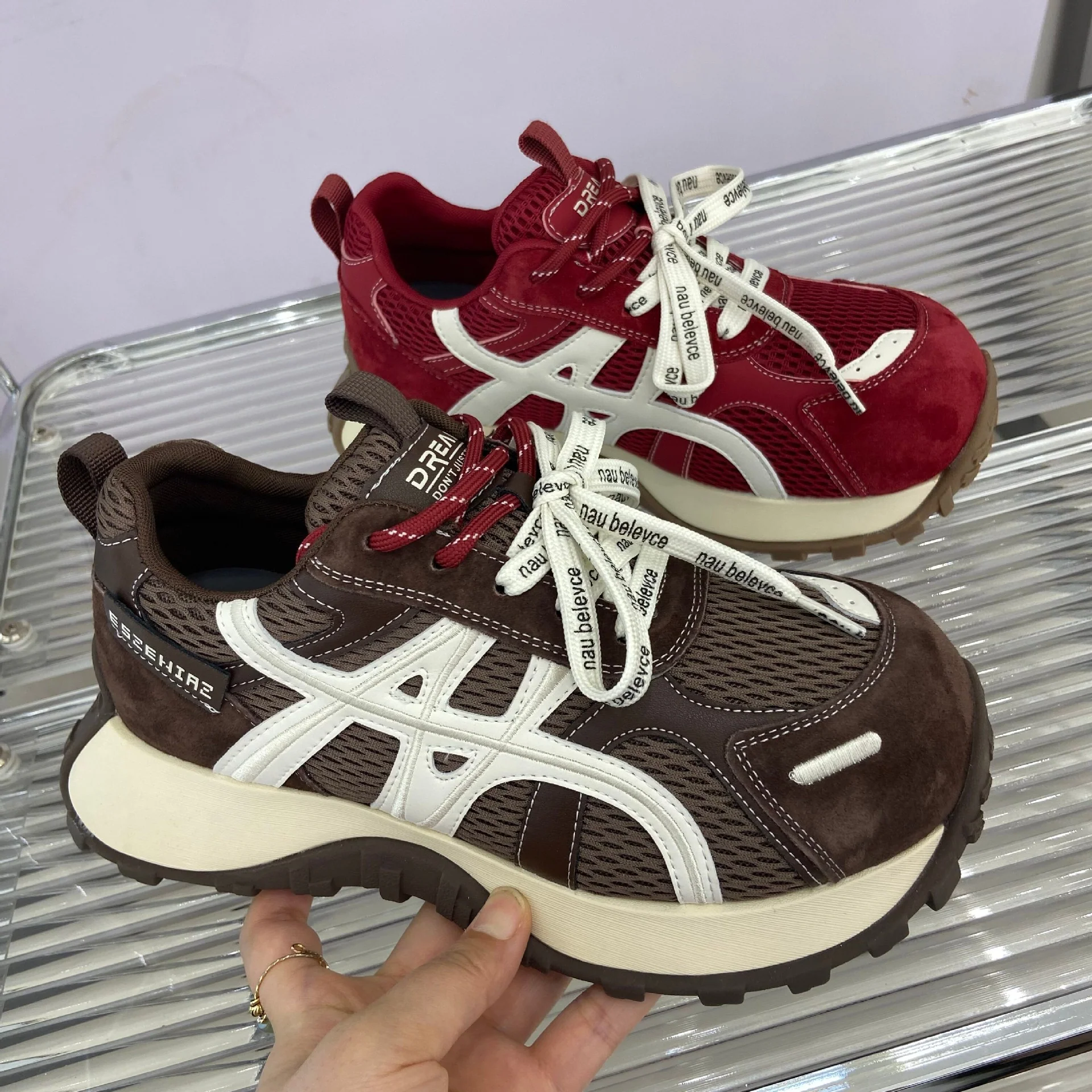Damen Sportliche Plateau-Sneaker mit atmungsaktiver Mesh-Oberfläche und dämpfender Sohle Heidi Mode - Image 2