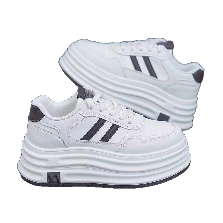Damen Sportliche Plateau-Sneaker mit individuell gestalteter Profilsohle Heidi Mode - Image 5