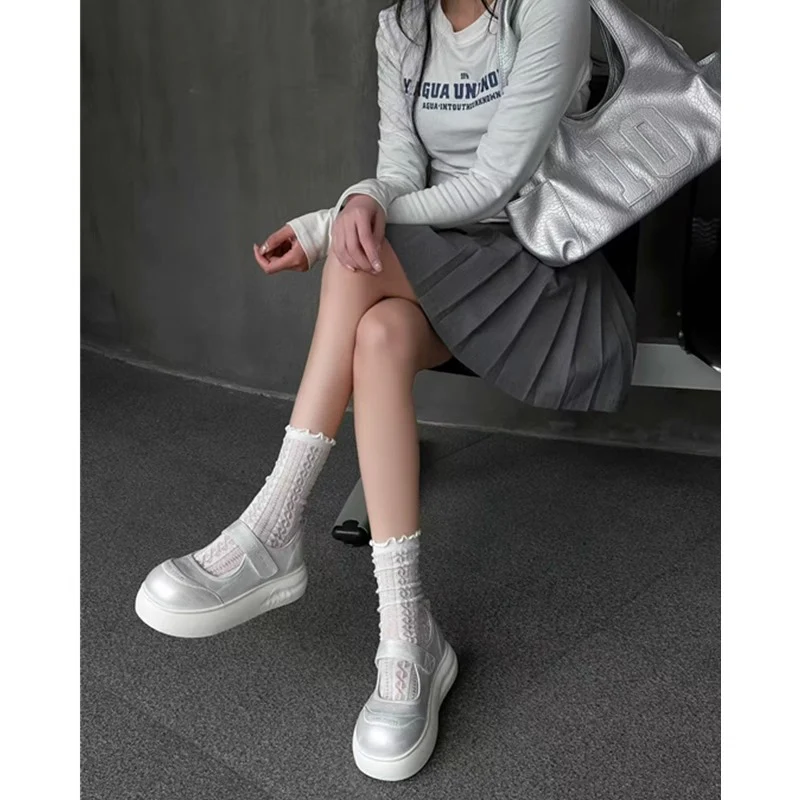 Damen Sportliche Plateau-Sneaker mit verstellbarem Klettverschluss und stylischem Obermaterial Heidi Mode - Image 3