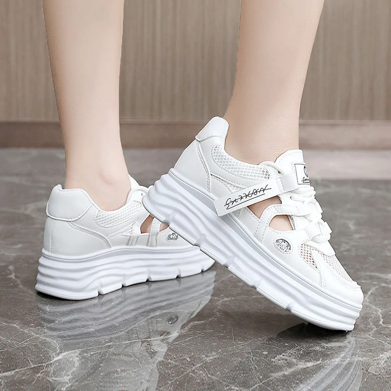 Damen Sportliche Plateau Sneakers mit atemberaubendem Design und verstellbarem Klettverschluss Heidi Mode - Image 4