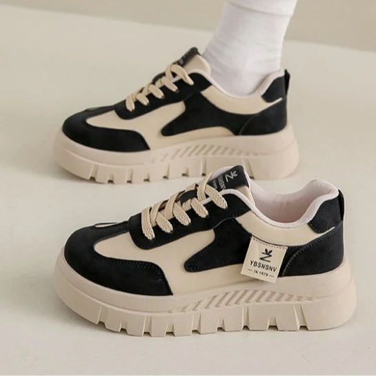 Damen Sportliche Plateau-Sneakers mit komfortabler Polsterung und robustem Obermaterial Heidi Mode - Image 2