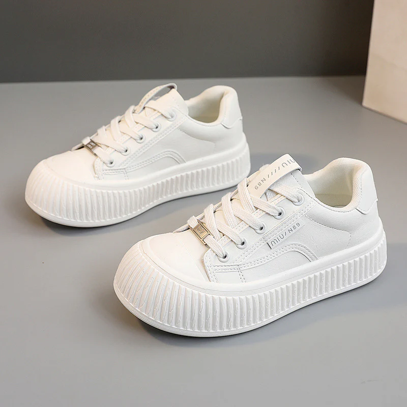 Damen Sportliche Plateau Sneakers mit rutschfester Sohle und atmungsaktivem Obermaterial Heidi Mode - Image 2