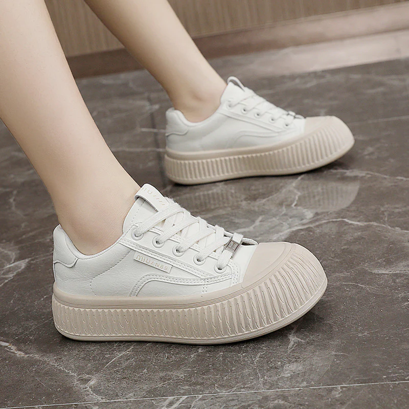 Damen Sportliche Plateau Sneakers mit rutschfester Sohle und atmungsaktivem Obermaterial Heidi Mode - Image 3
