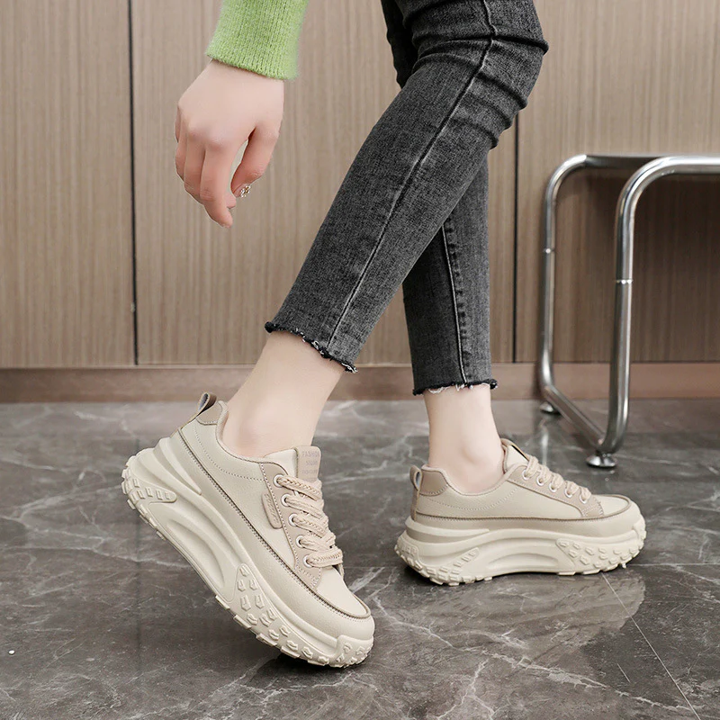 Damen sportliche Plattform Sneakers mit dämpfender Laufsohle und atmungsaktivem Obermaterial Heidi Mode - Image 4