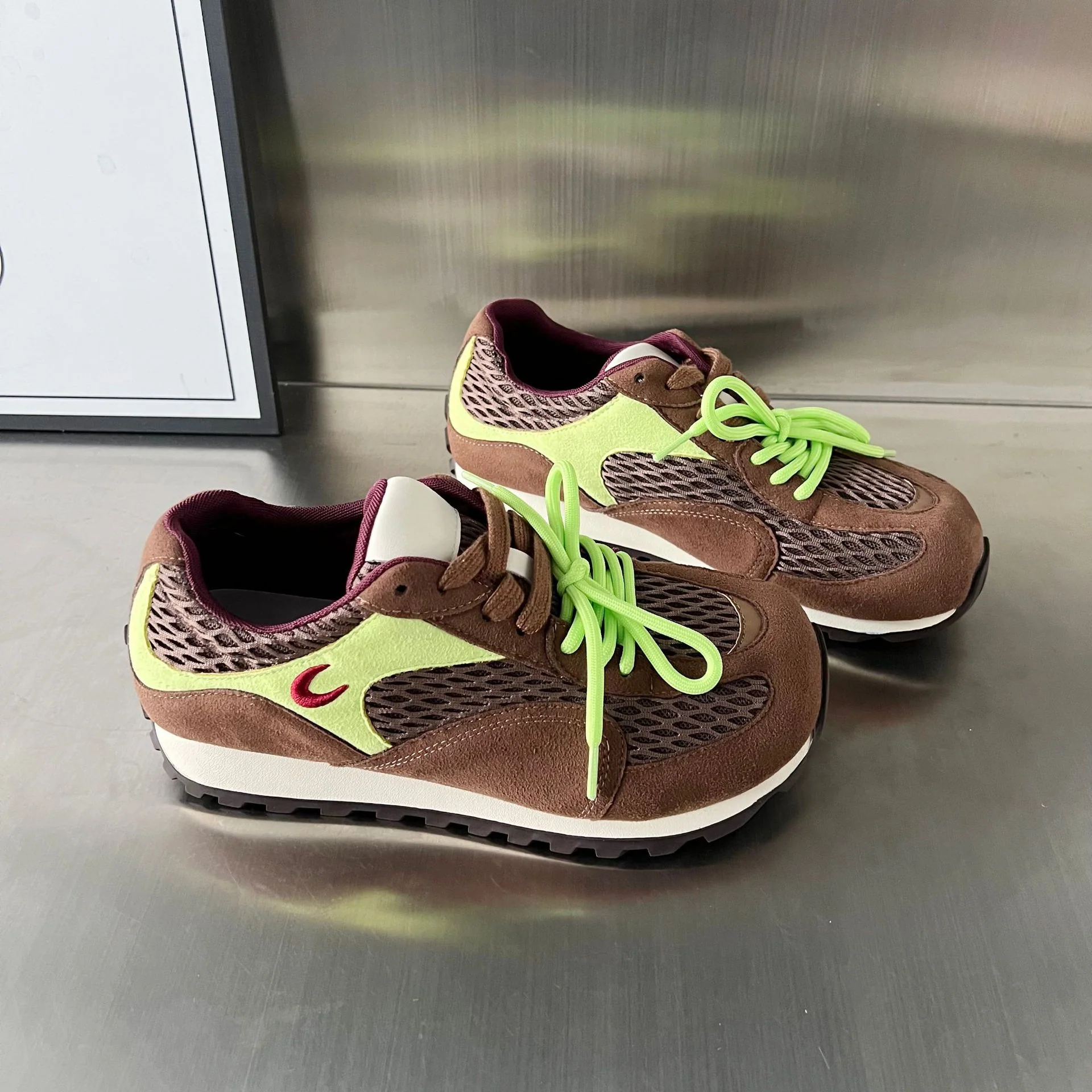 Damen Sportliche Schnürschuhe mit atmungsaktivem Mesh-Obermaterial und rutschfester Sohle Heidi Mode - Image 4