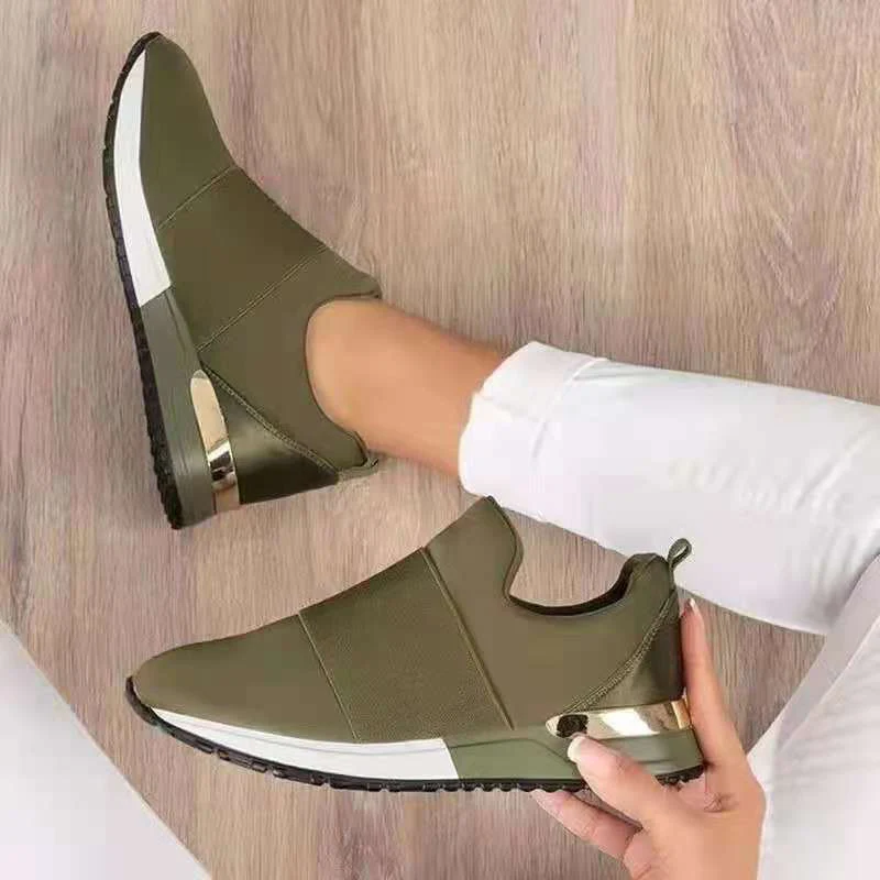 Damen Sportliche Slip-On Sneakers mit atmungsaktiver Mesh-Oberfläche und elegantem Akzent Heidi Mode - Image 2