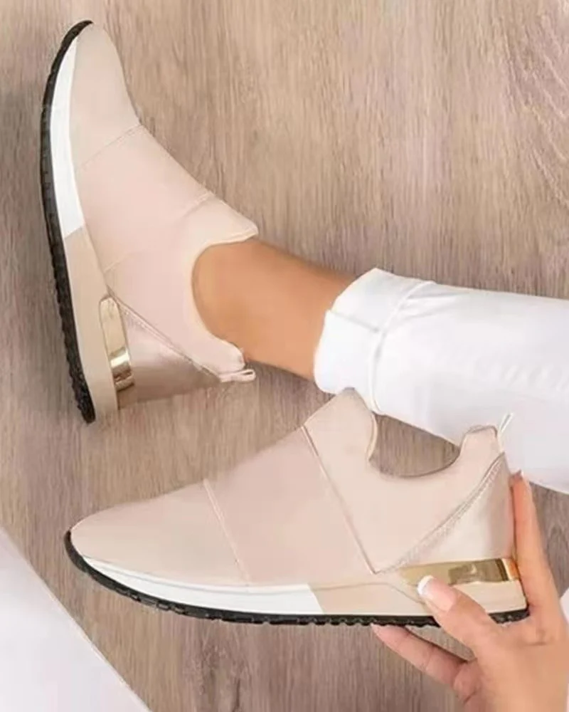 Damen Sportliche Slip-On Sneakers mit atmungsaktiver Mesh-Oberfläche und elegantem Akzent Heidi Mode - Image 4