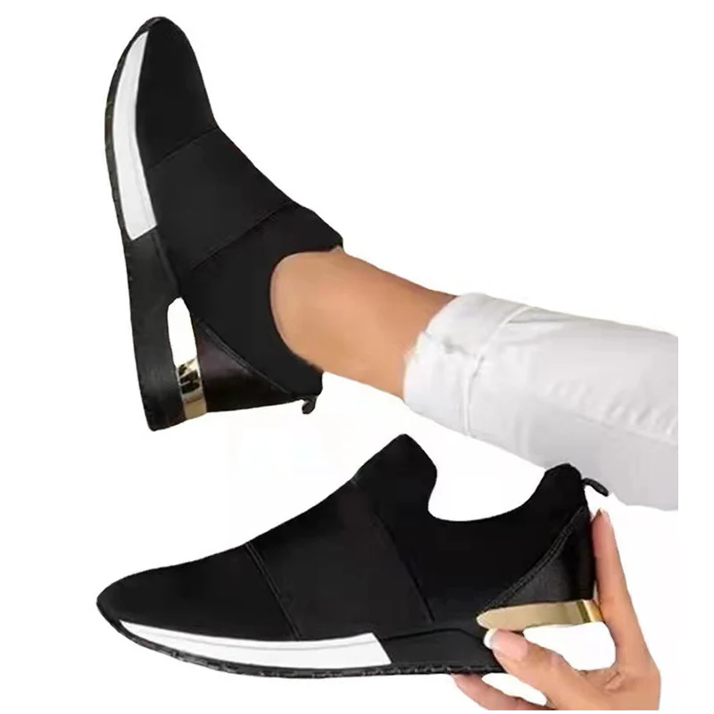 Damen Sportliche Slip-On Sneakers mit atmungsaktiver Mesh-Oberfläche und elegantem Akzent Heidi Mode - Image 5
