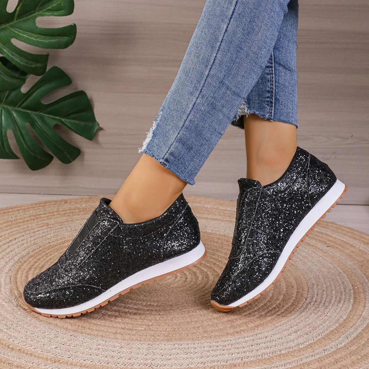 Damen Sportliche Slip-On Sneakers mit funkelndem Glitzer-Heel Heidi Mode - Image 2