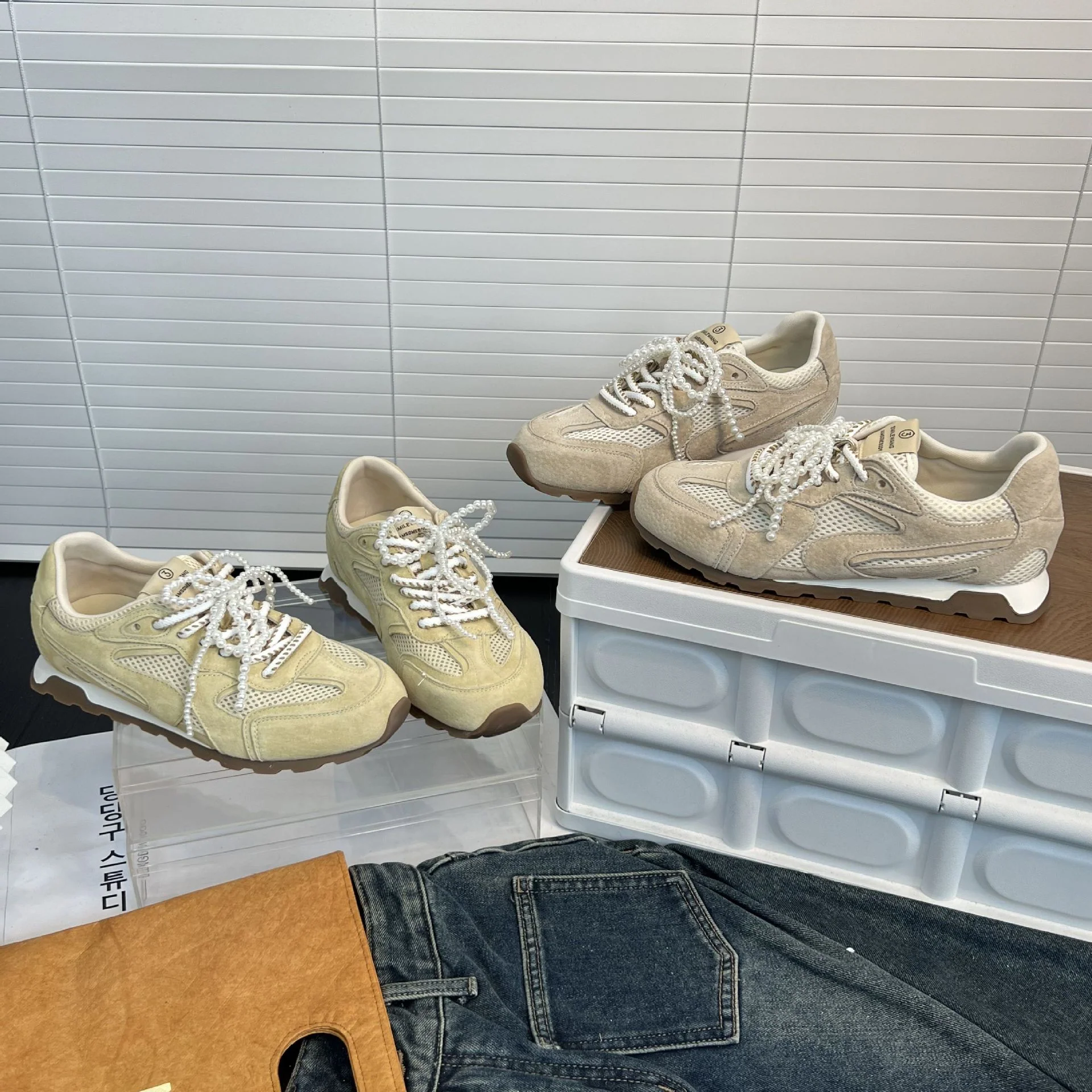 Damen Sportliche Sneaker mit atmungsaktivem Mesh und luxuriösem Veloursleder Heidi Mode - Image 3