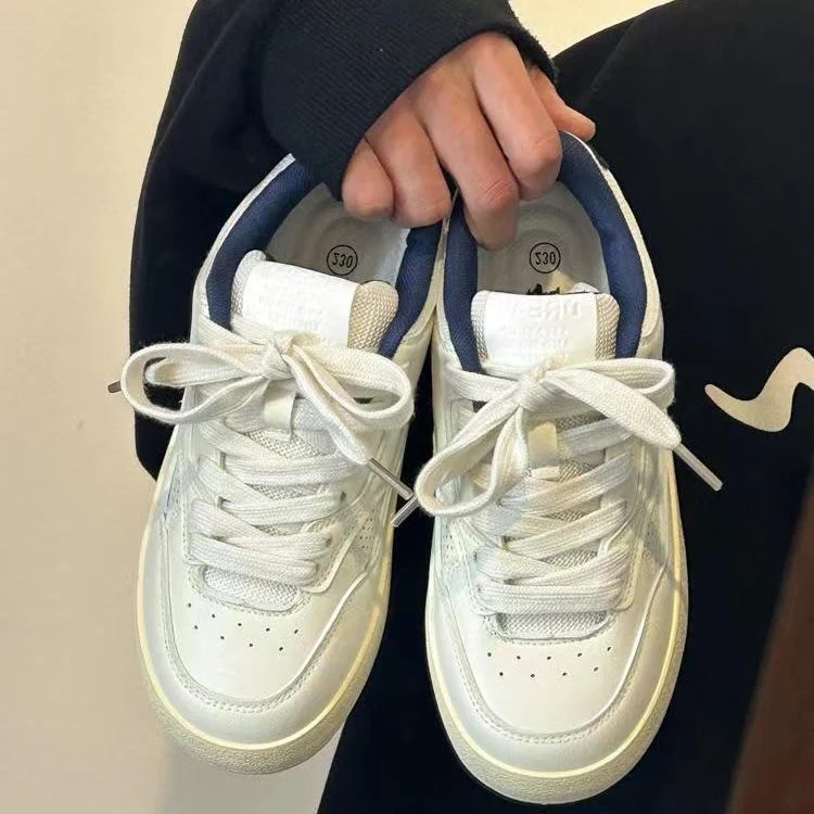 Damen Sportliche Sneaker mit atmungsaktivem Obermaterial und dämpfender Sohle Heidi Mode - Image 4