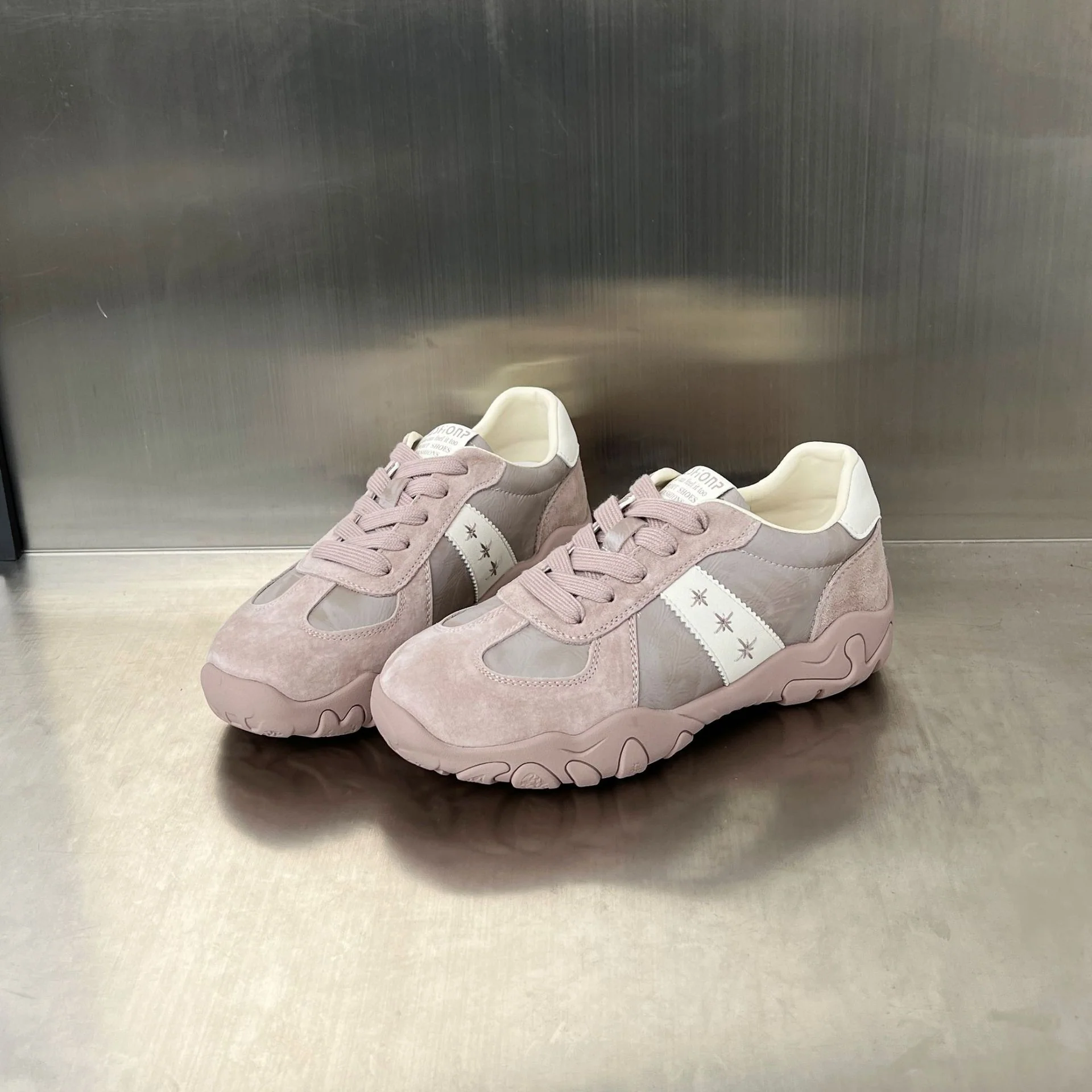 Damen Sportliche Sneaker mit atmungsaktivem Obermaterial und innovativer Dämpfungstechnologie Heidi Mode - Image 2