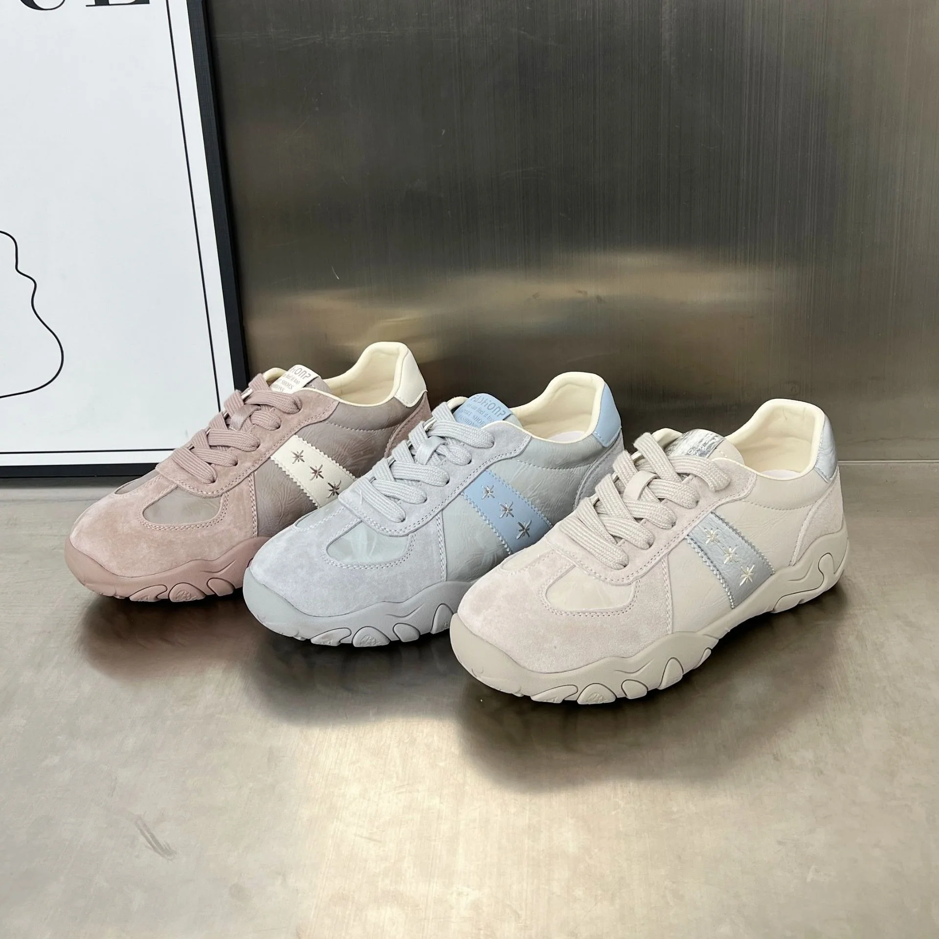 Damen Sportliche Sneaker mit atmungsaktivem Obermaterial und innovativer Dämpfungstechnologie Heidi Mode - Image 3