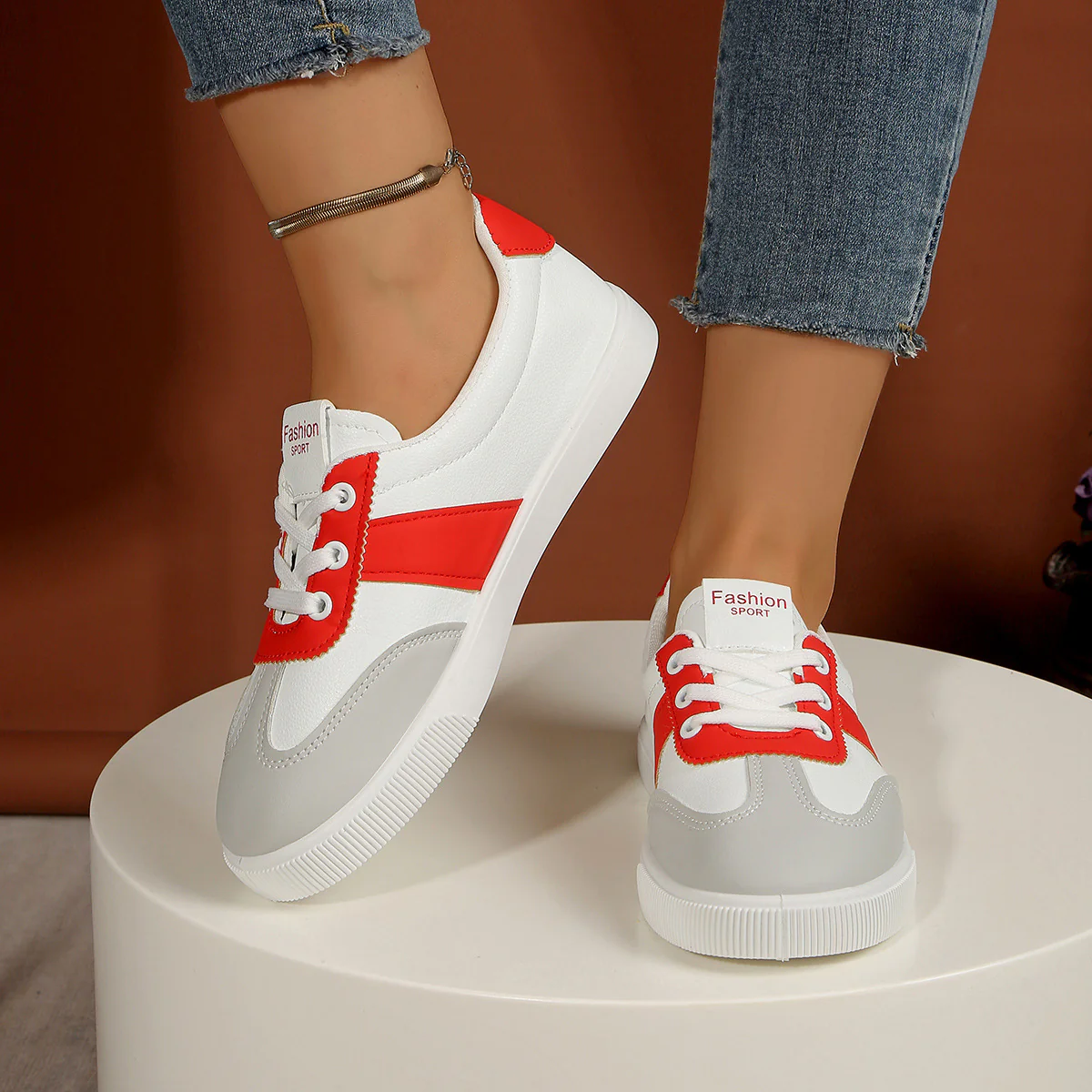 Damen Sportliche Sneaker mit atmungsaktivem Obermaterial und komfortablem Fußbett Heidi Mode - Image 4