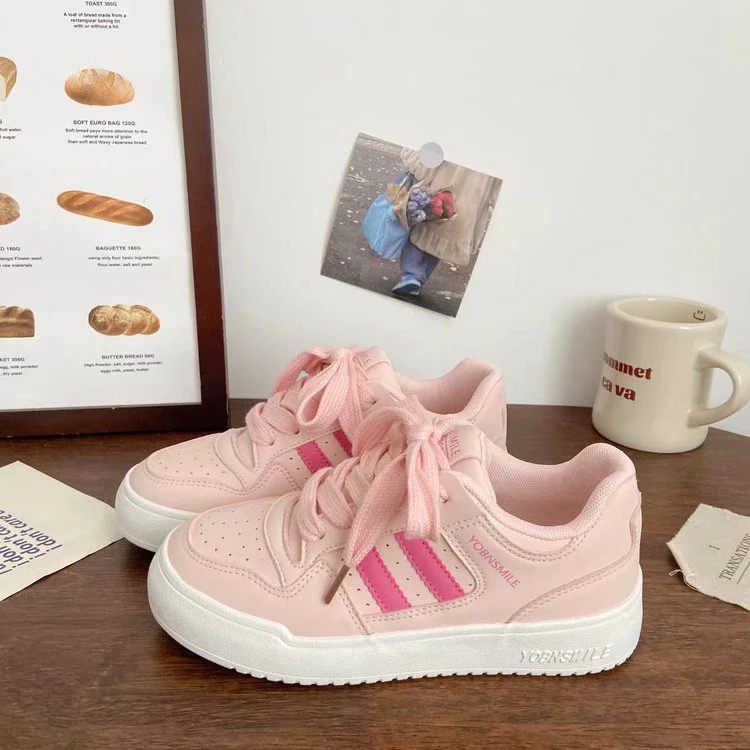 Damen Sportliche Sneaker mit atmungsaktivem Obermaterial und modischer Schnürung Heidi Mode - Image 3