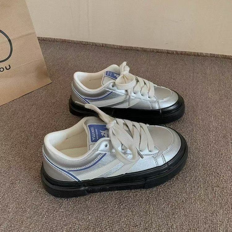 Damen Sportliche Sneaker mit atmungsaktivem Obermaterial und robustem Sohlenprofil Heidi Mode - Image 4