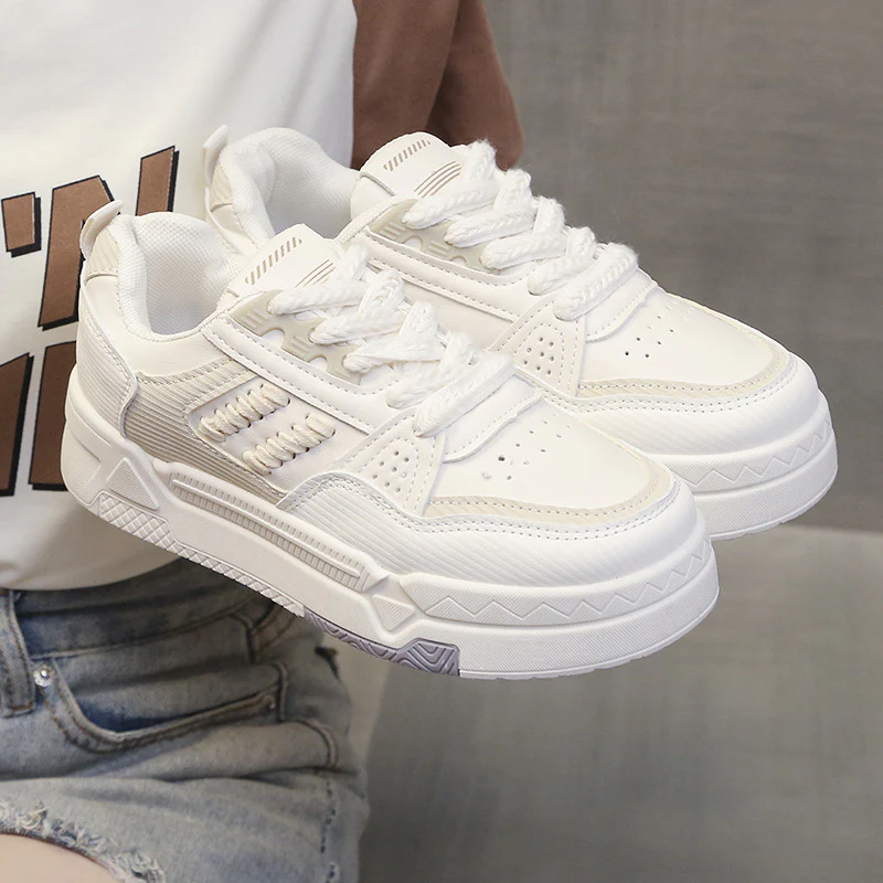 Damen Sportliche Sneaker mit atmungsaktiver Mesh-Konstruktion und trendiger Außensohle Heidi Mode - Image 4
