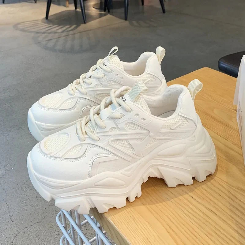 Damen Sportliche Sneaker mit atmungsaktiver Mesh-Oberfläche Heidi Mode - Image 3