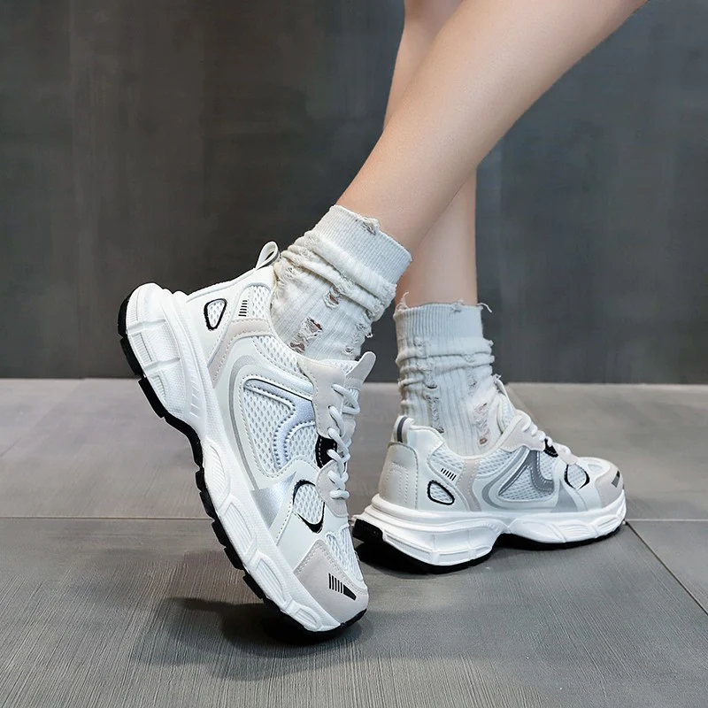 Damen Sportliche Sneaker mit atmungsaktiver Mesh-Oberfläche und dämpfender Laufsohle Heidi Mode - Image 3