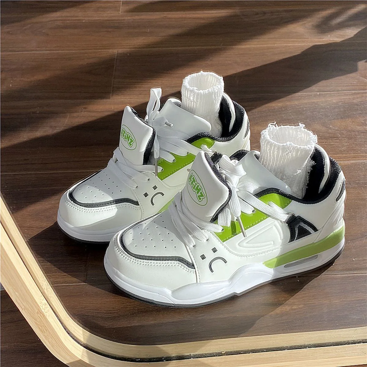 Damen Sportliche Sneaker mit atmungsaktiver Mesh-Oberfläche und integrierter Dämpfung Heidi Mode - Image 2