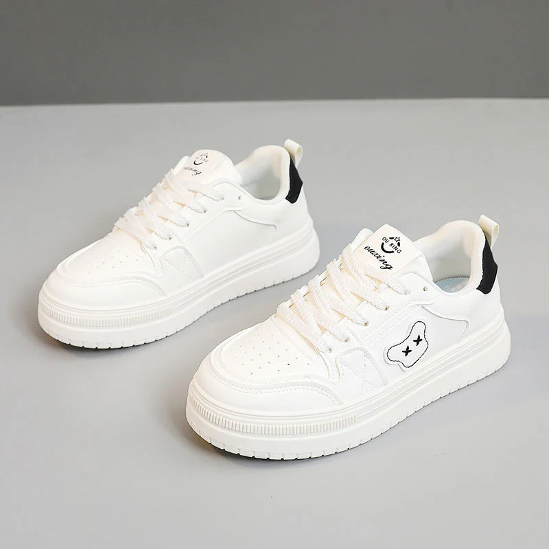 Damen Sportliche Sneaker mit atmungsaktiver Mesh-Oberfläche und robustem Profil Heidi Mode - Image 2