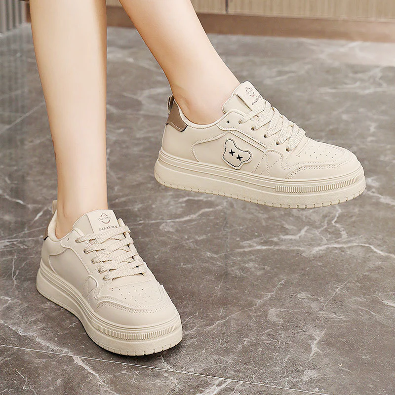 Damen Sportliche Sneaker mit atmungsaktiver Mesh-Oberfläche und robustem Profil Heidi Mode - Image 3