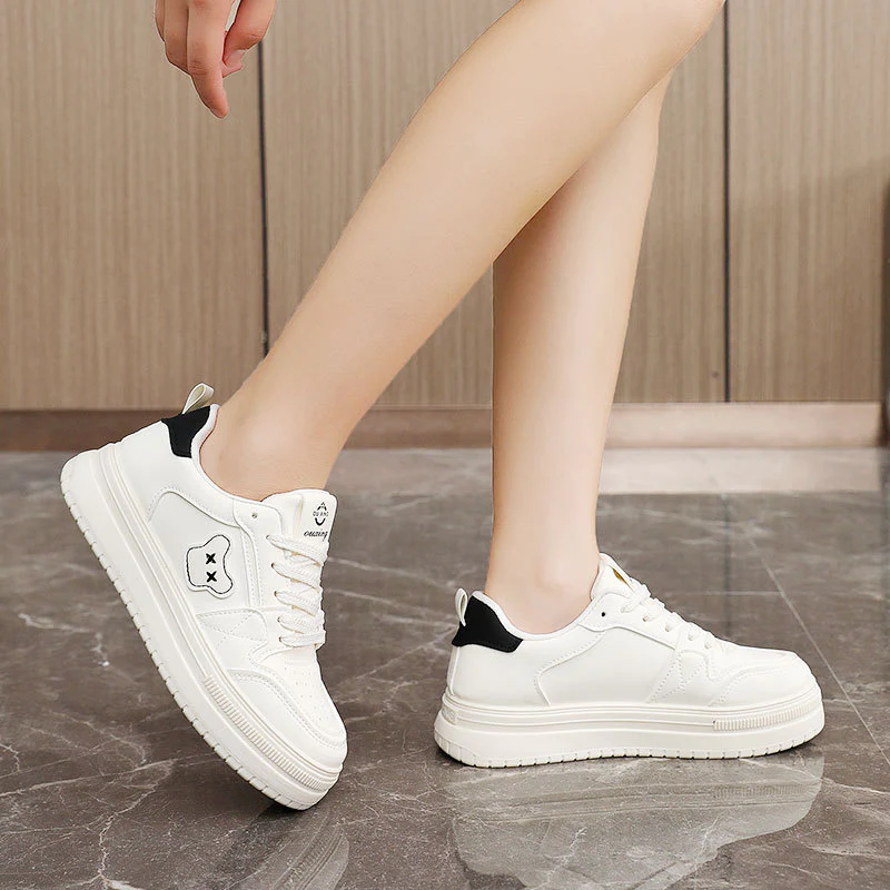 Damen Sportliche Sneaker mit atmungsaktiver Mesh-Oberfläche und robustem Profil Heidi Mode - Image 4