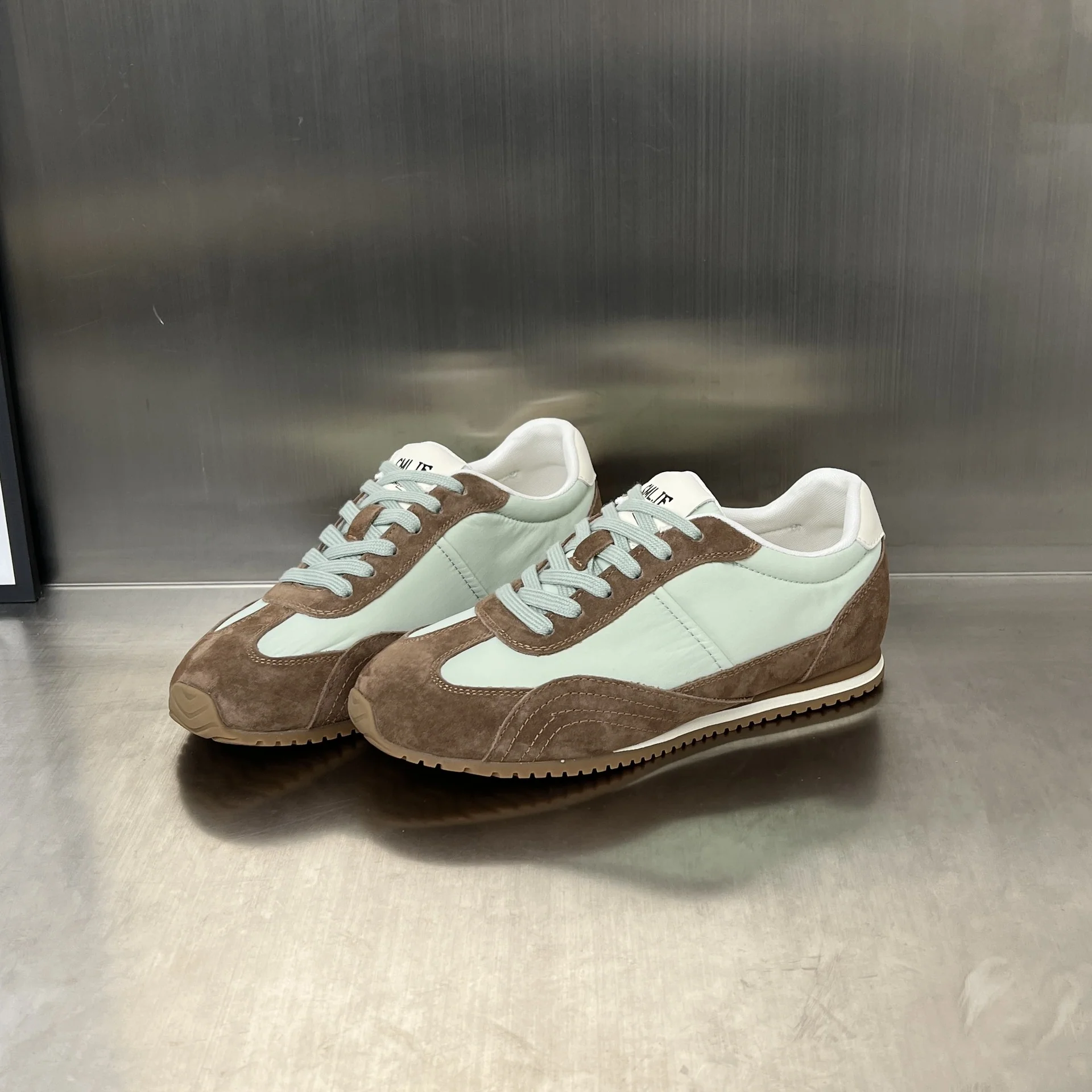 Damen Sportliche Sneaker mit atmungsaktiver Mesh-Oberfläche und rutschfester Sohle Heidi Mode - Image 4