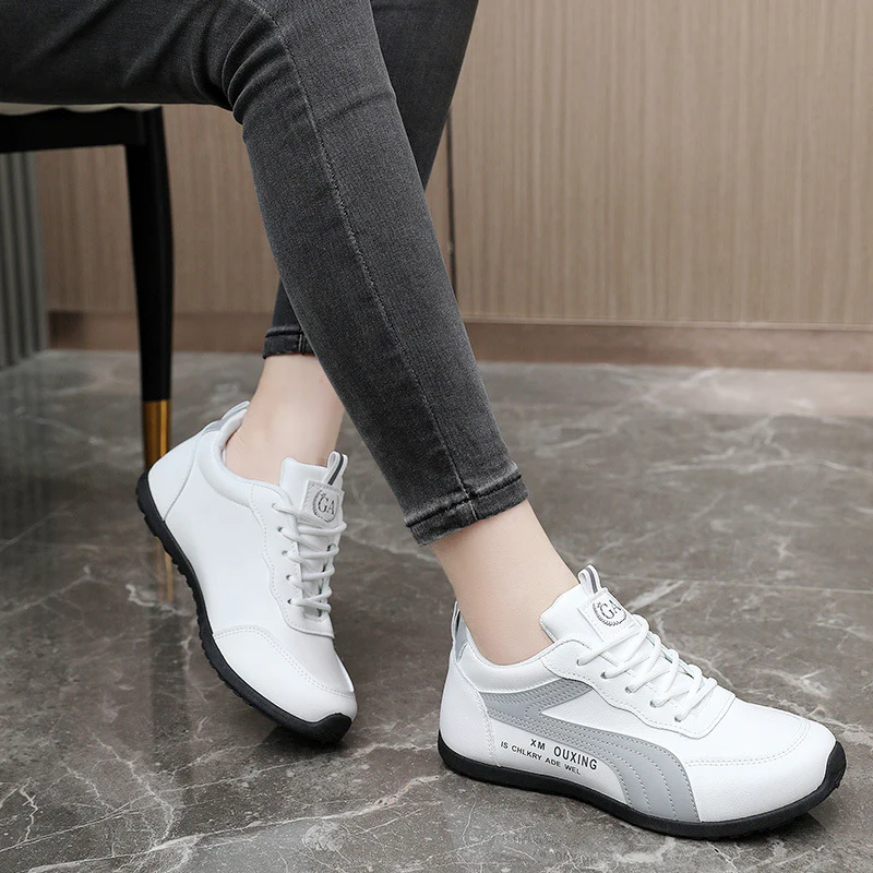 Damen Sportliche Sneaker mit atmungsaktiver Oberfläche und stoßdämpfendem Sohlenprofil Heidi Mode - Image 3