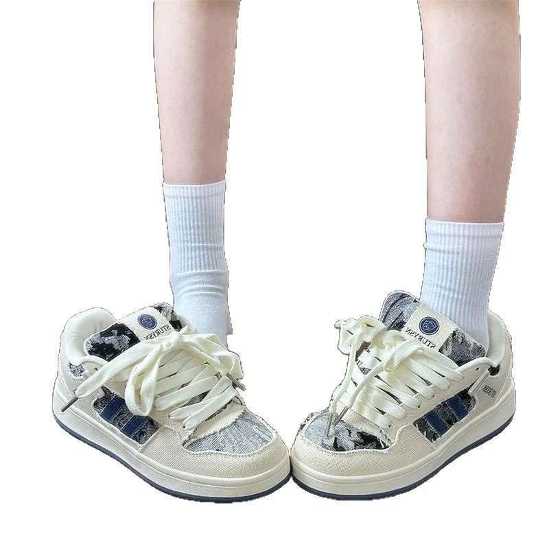 Damen Sportliche Sneaker mit atmungsaktiver Oberflächenstruktur und modischem Design Heidi Mode - Image 5