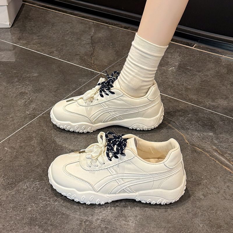 Damen Sportliche Sneaker mit bequemem Schnürsystem und robustem Profil Heidi Mode - Image 6