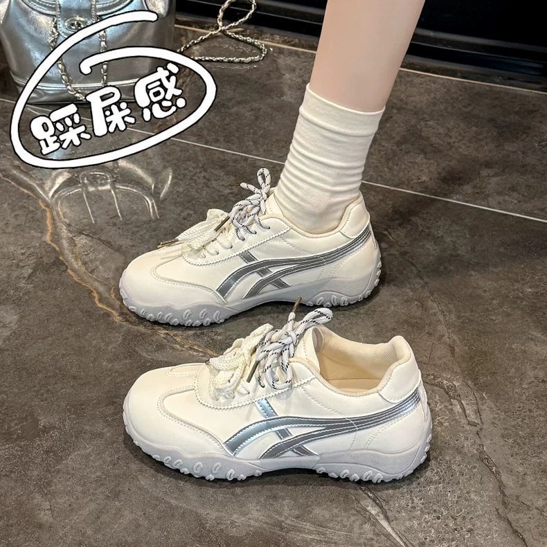 Damen Sportliche Sneaker mit bequemem Schnürsystem und robustem Profil Heidi Mode - Image 7