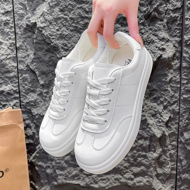 Damen Sportliche Sneaker mit bequemer Sohle und modischem Design Heidi Mode - Image 7