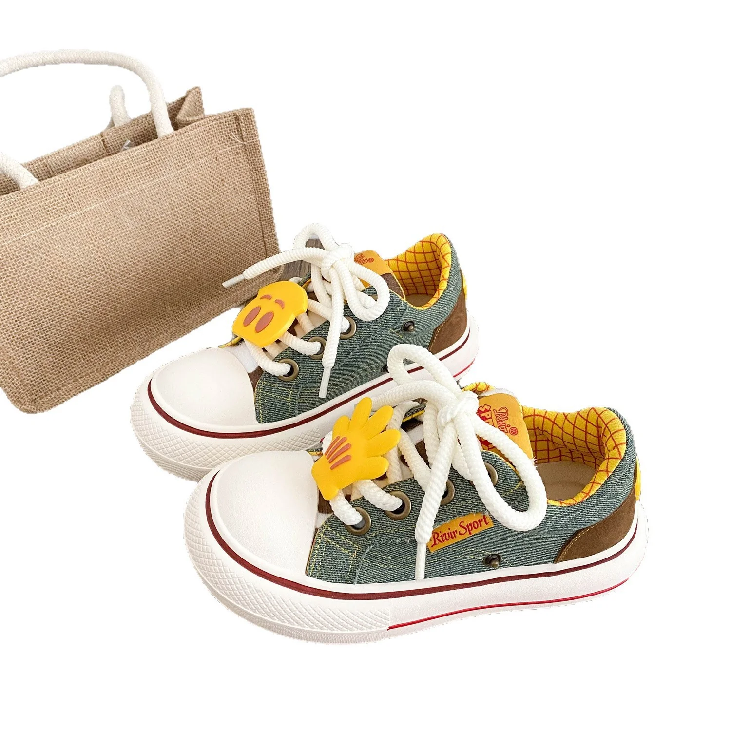 Damen Sportliche Sneaker mit buntem Denim-Obermaterial und praktischen Schnürdetails Heidi Mode - Image 5