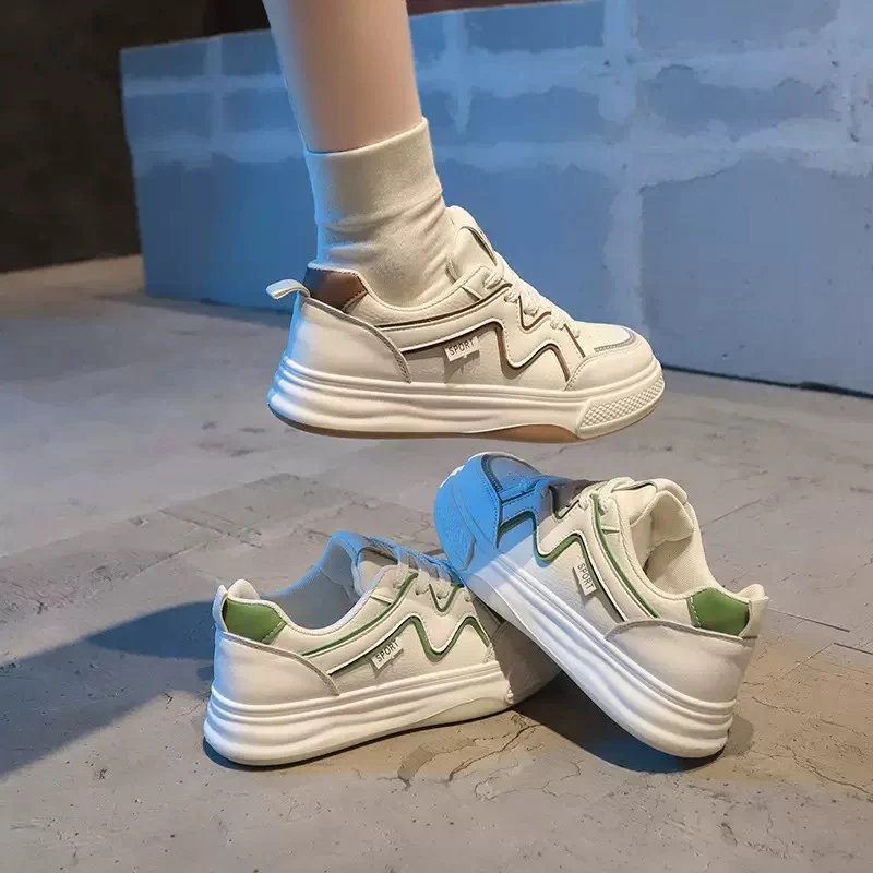 Damen Sportliche Sneaker mit dämpfendem Fußbett und atmungsaktiver Oberfläche Heidi Mode - Image 4