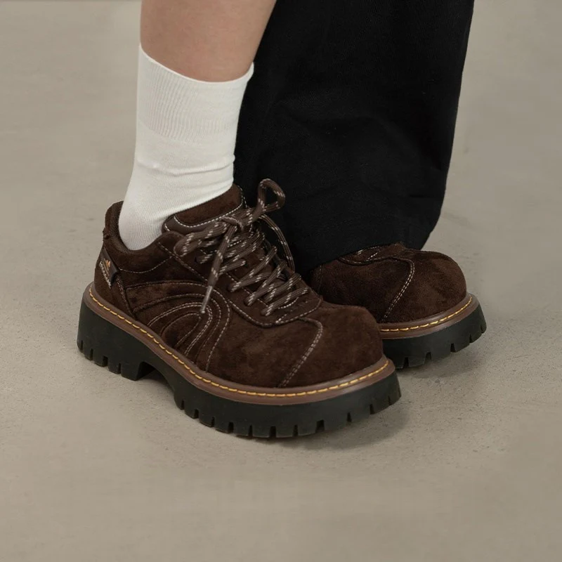 Damen Sportliche Sneaker mit dämpfender Laufsohle und hochwertigem Wildlederoberteil Heidi Mode - Image 4