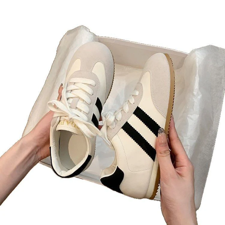 Damen Sportliche Sneaker mit elastischem Schnürsystem und rutschfester Sohle Heidi Mode - Image 5