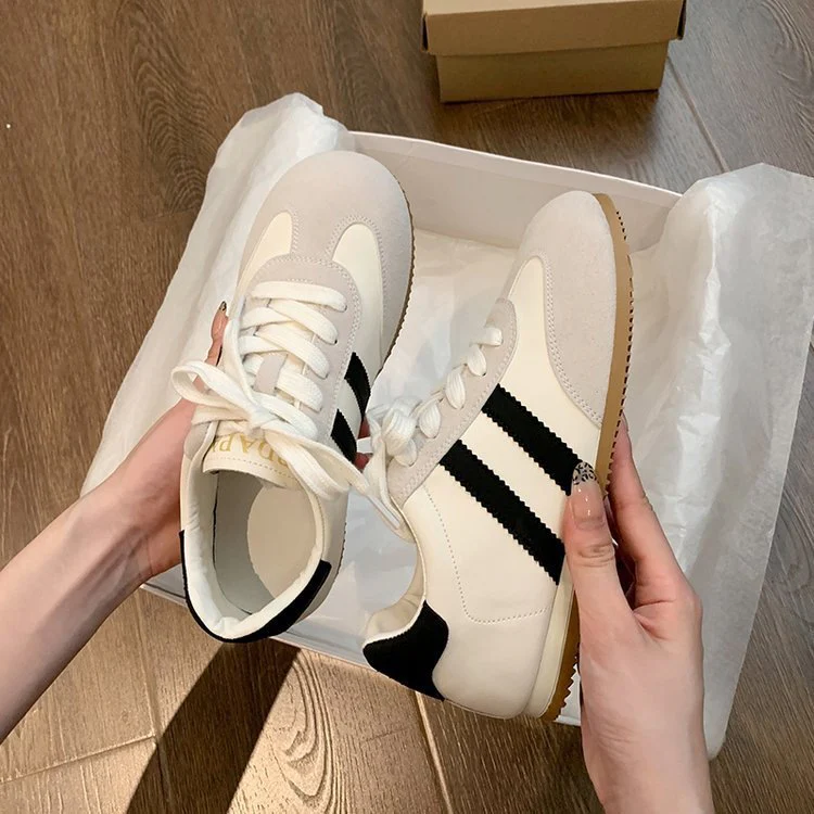 Damen Sportliche Sneaker mit elastischem Schnürsystem und rutschfester Sohle Heidi Mode - Image 6