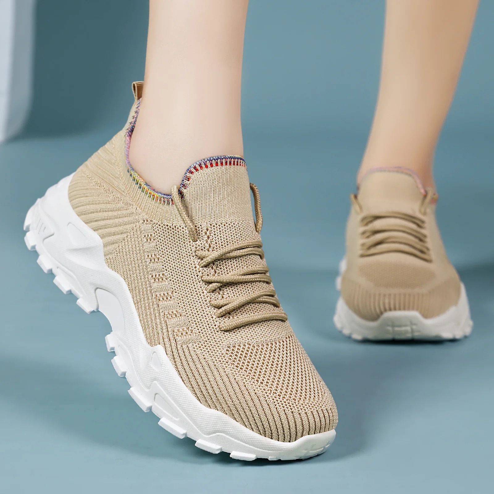 Damen Sportliche Sneaker mit elastischem Strickoberteil und dämpfender Sohle Heidi Mode - Image 3
