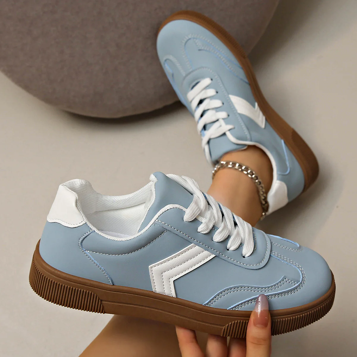 Damen Sportliche Sneaker mit flexiblem Sohlenprofil und atmungsaktivem Obermaterial Heidi Mode - Image 2